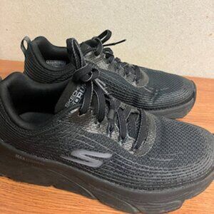 Skechers Women's Max Cushioning Elite